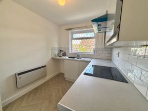 Breakfast Kitchen- click for photo gallery